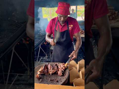 Jamaican Food is Unbelievable (Woohoo) 🇯🇲 #streetfood