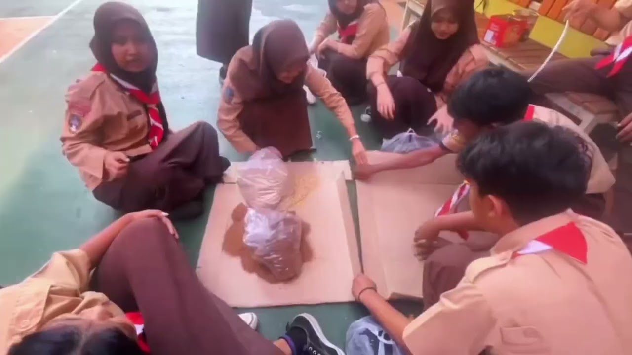 P5 Bioteknologi-Biocomposter XII-8