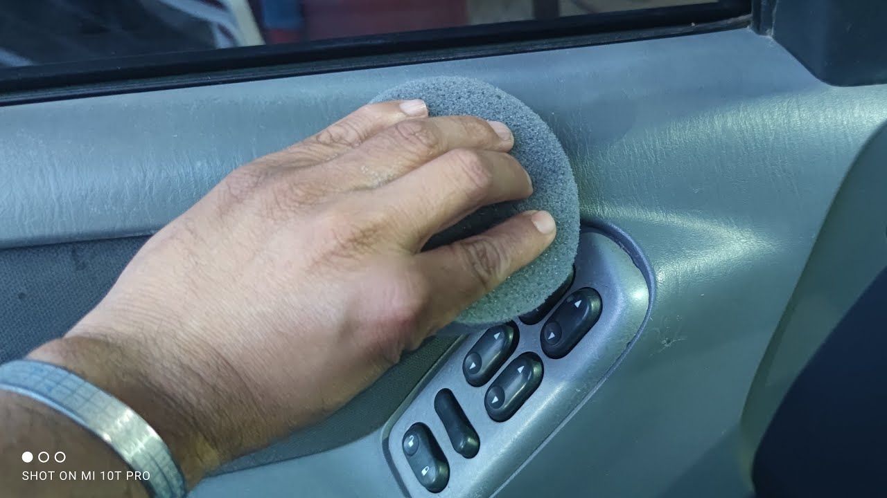 Deja el salpicadero y los plásticos interiores de tu coche