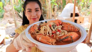 Tong Yum soup noodle with river shrimp recipe