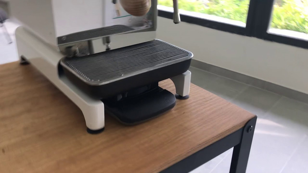 DE1XL skale stand - YouTube