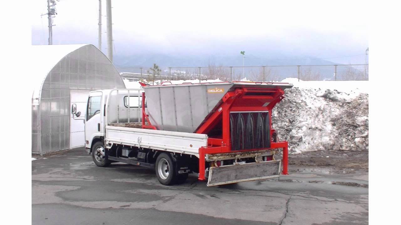 穀類搬送機　トラックダンプ 袋ダンプ | 株式会社斎藤農機製作所