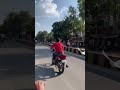 Traffic me kabutar ko Bike ke sath udaya