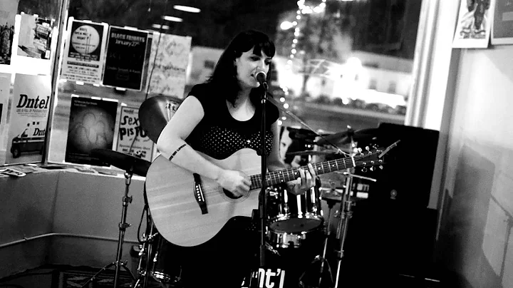 Jill Hartman covers Tom Waits' chocolate jesus