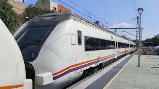 Renfe S-449 Media Distancia R11 Portbou saliendo de Sils