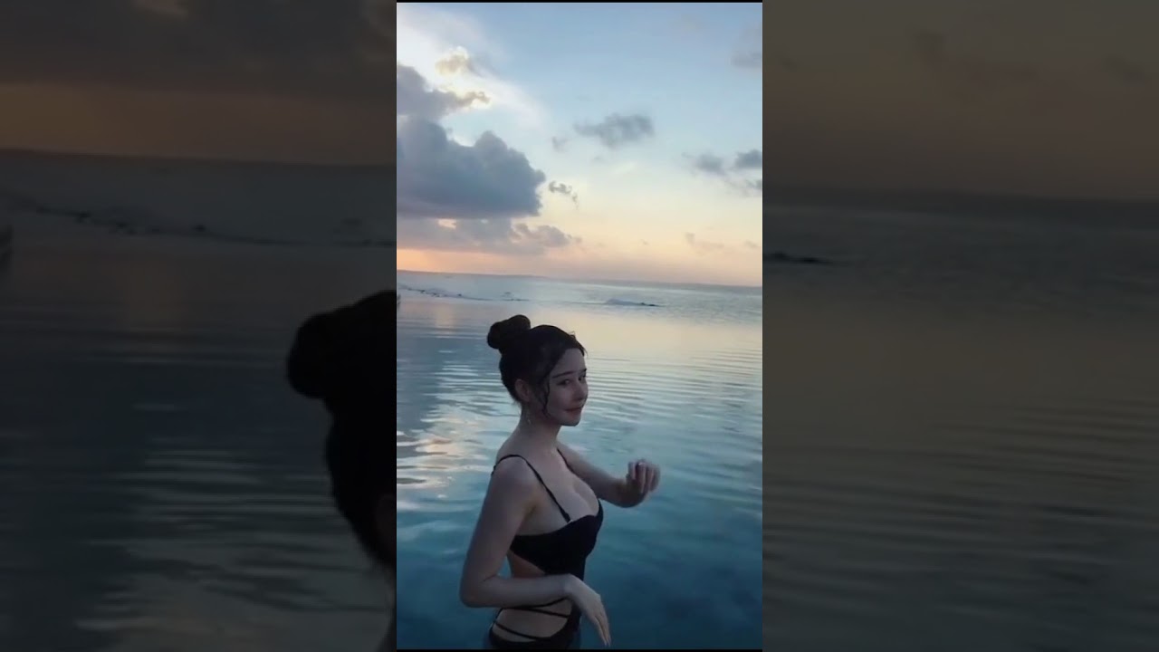 Chinese beautiful pretty splendid brilliant Sexy pornographic erogenous Swimsuit beauty Girl Lady320