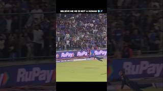 Unbelievable catch by Glenn Phillips in IPL Cricket