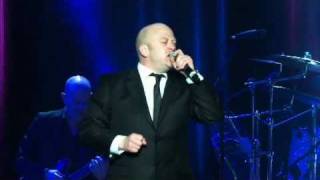 THE COMMITMENTS LIVE IN CONCERT - MIDNIGHT HOUR