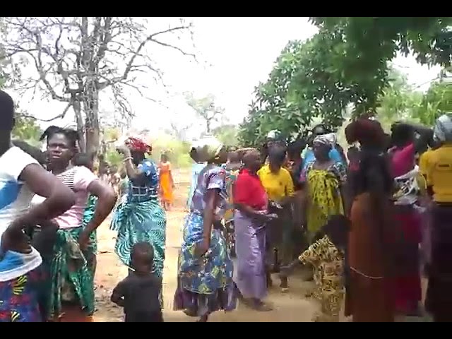 How Birifor tribe in Northern part of Ghana do their funeral rites 😭 class=