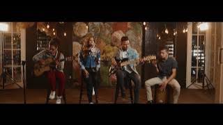 Dios Está Aquí  - Cindy Barrera - Oficial Video