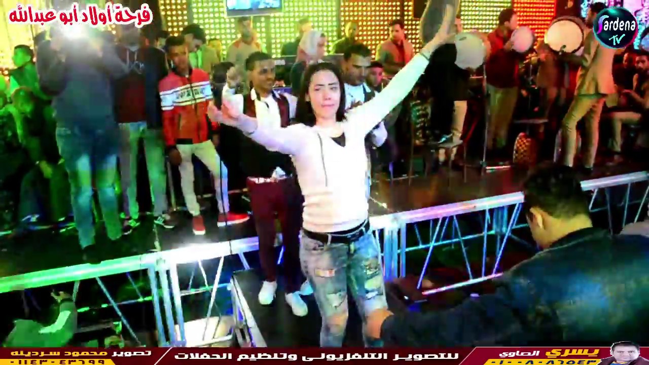 فيفي محمد بتطلب  من اوشة يزحلقها على الزحليقة فى كوب زوحل وشوية دلع