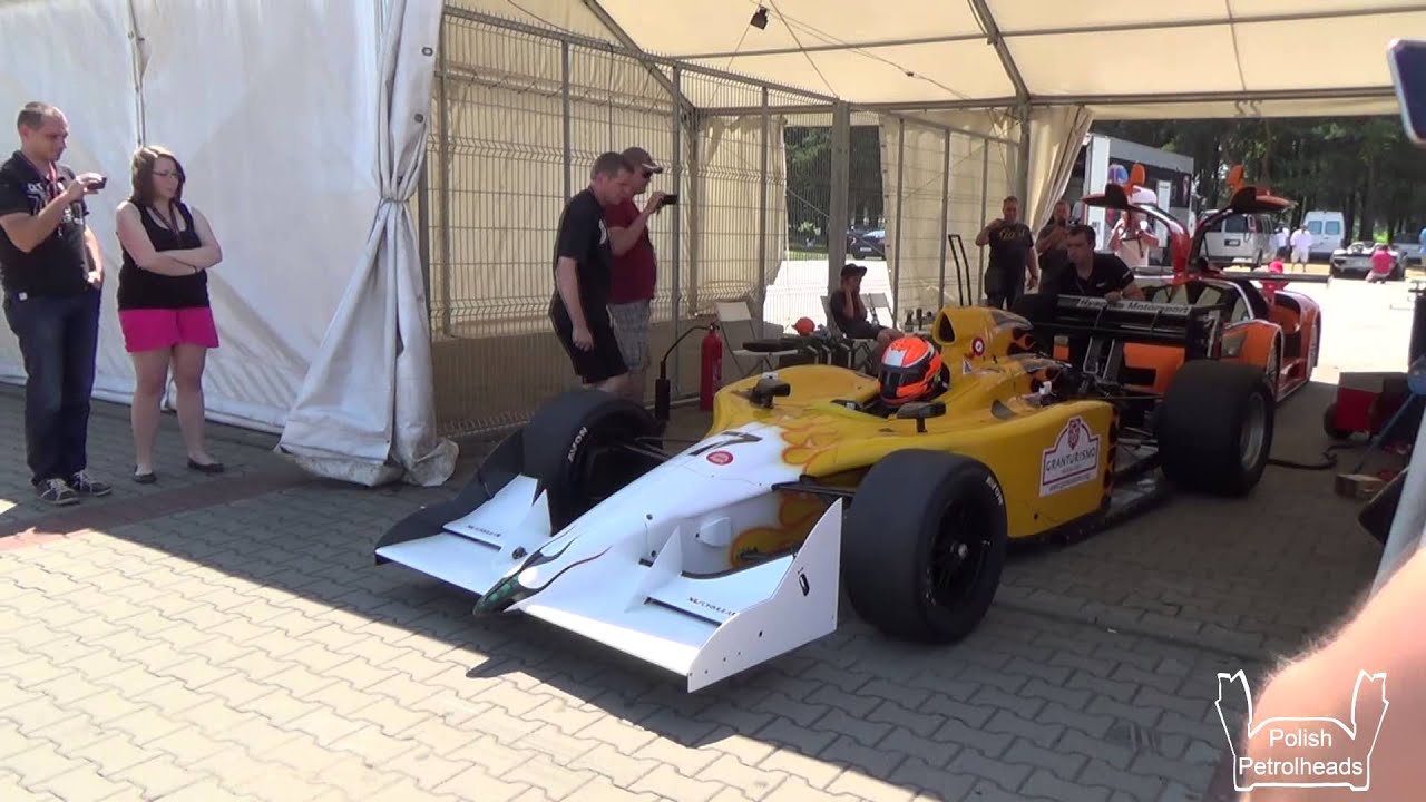 Indy car startup and flybys, loud, insane sound YouTube