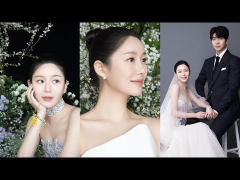 Lee Da-in Celebrates First Anniversary With Lee Seung-gi By Sharing Never-Seen-Before Wedding Photos