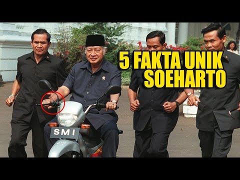 Presiden Soeharto dikenal sebagai pemimpin negara yang begitu lekat dengan kekuatan spiritual. Tak h. 