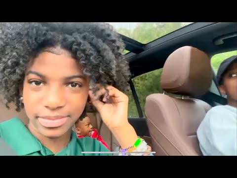 KYLIE GETS A NEW HAIRSTYLE | TRYING NEW PRODUCTS FOR A NARURAL TWIST OUT !