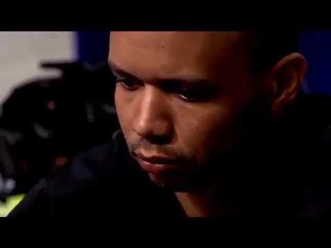 Phil Ivey lives to pick off bluffs