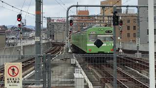 ◆4両編成　103系　普通　京都行き　JR奈良駅　「一人ひとりの思いを、届けたい　JR西日本」◆