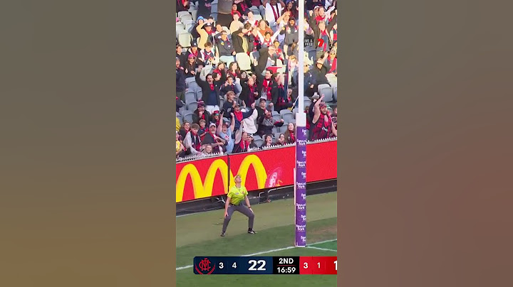 That's AMORE 🤌 Petracca in Game 200. #afl #melbournedemons #footy