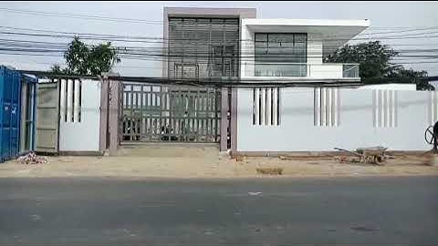 Chiêm ngưỡng bộ cửa cổng lùa không ray nhìn từ xa