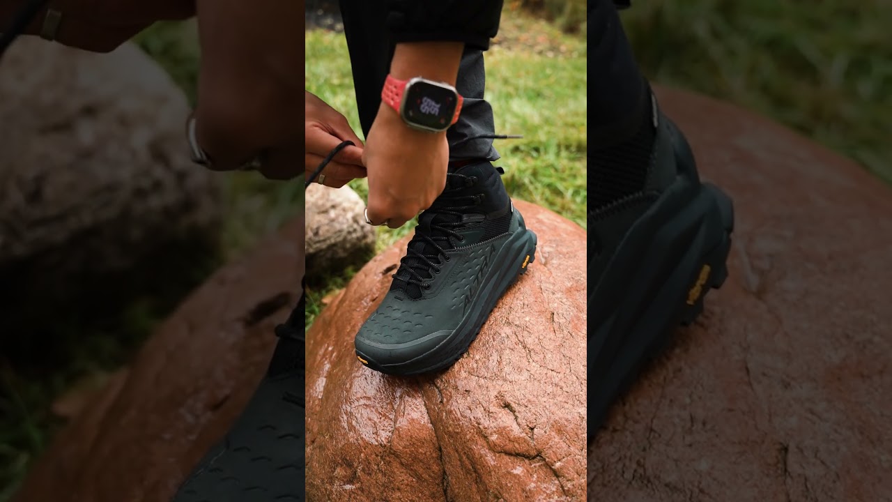 Наступают холода, а это официальное разрешение порадовать себя новой парой обуви!