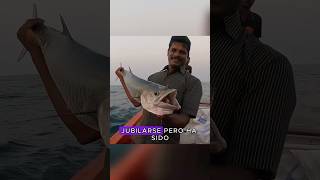Fishermen use live shrimp to fish#fishing #seafishing #fyp #US