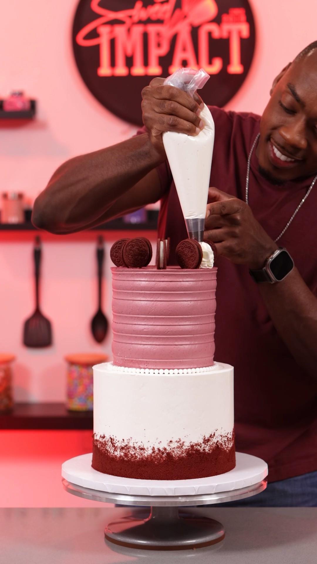 Making a red velvet Oreo cake #shorts