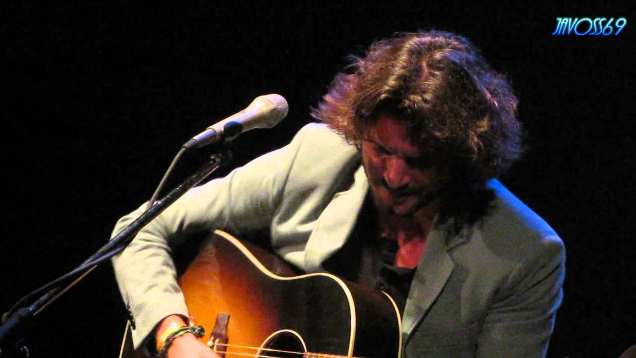 Manuel Carrasco  -  Rincones oscuros