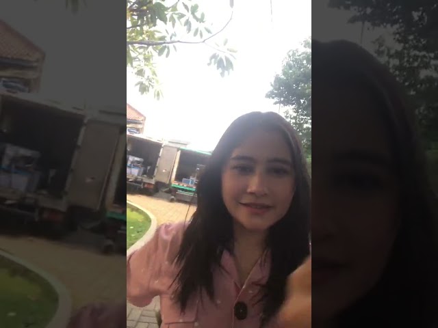 Mesranya Prilly Latuconsina dgn Reza Rahadian Live Bareng di lokasi shooting MLMH (part 1) class=