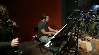 Azura aziz MENCINTAIMU