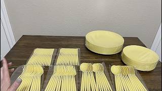 What I noticed about this set of plastic dinnerware party supplies