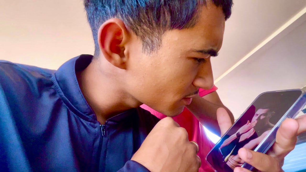 CRISTIANO RONALDO CHAMA ELE PARA ASSISTIR A COPA DO MUNDO!! TROLAGEM