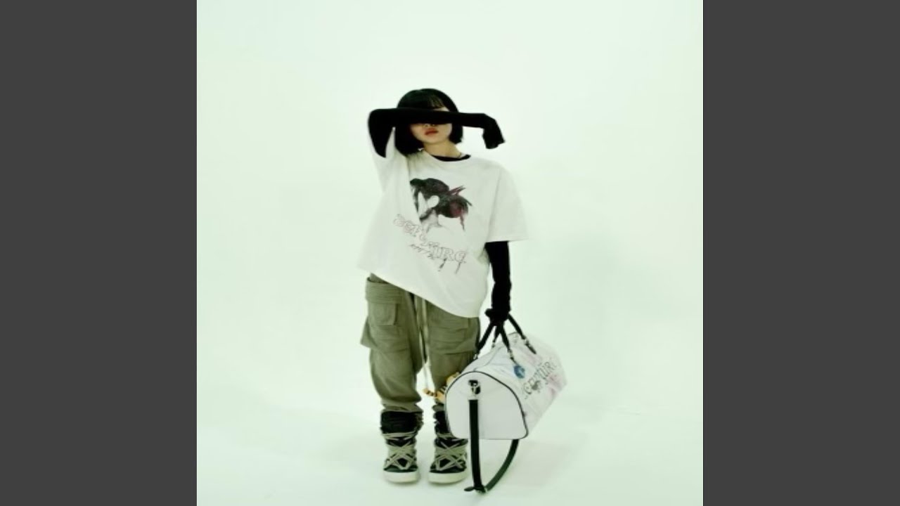 Guarda FEEL su YouTube Guarda FEEL su YouTube