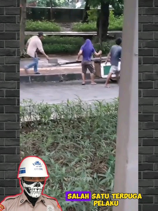 kepergok ! m4l1ng besi pembatas jalan #polisibagus #videoviral