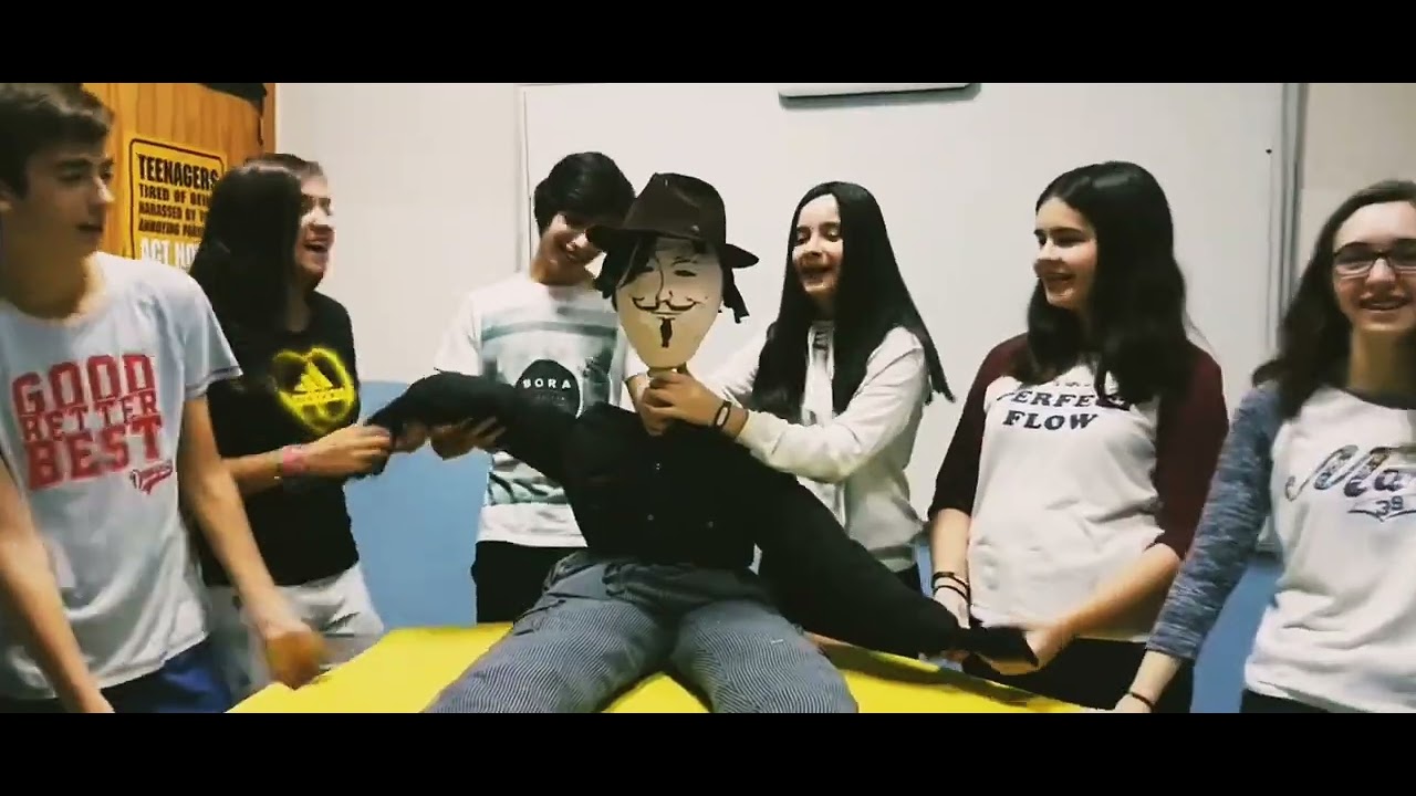 The Story of Guy Fawkes Night // REMEMBER REMEMBER THE 5TH OF NOVEMBER ...