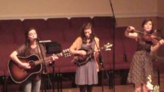 The Peasall Sisters - Farther Along chords