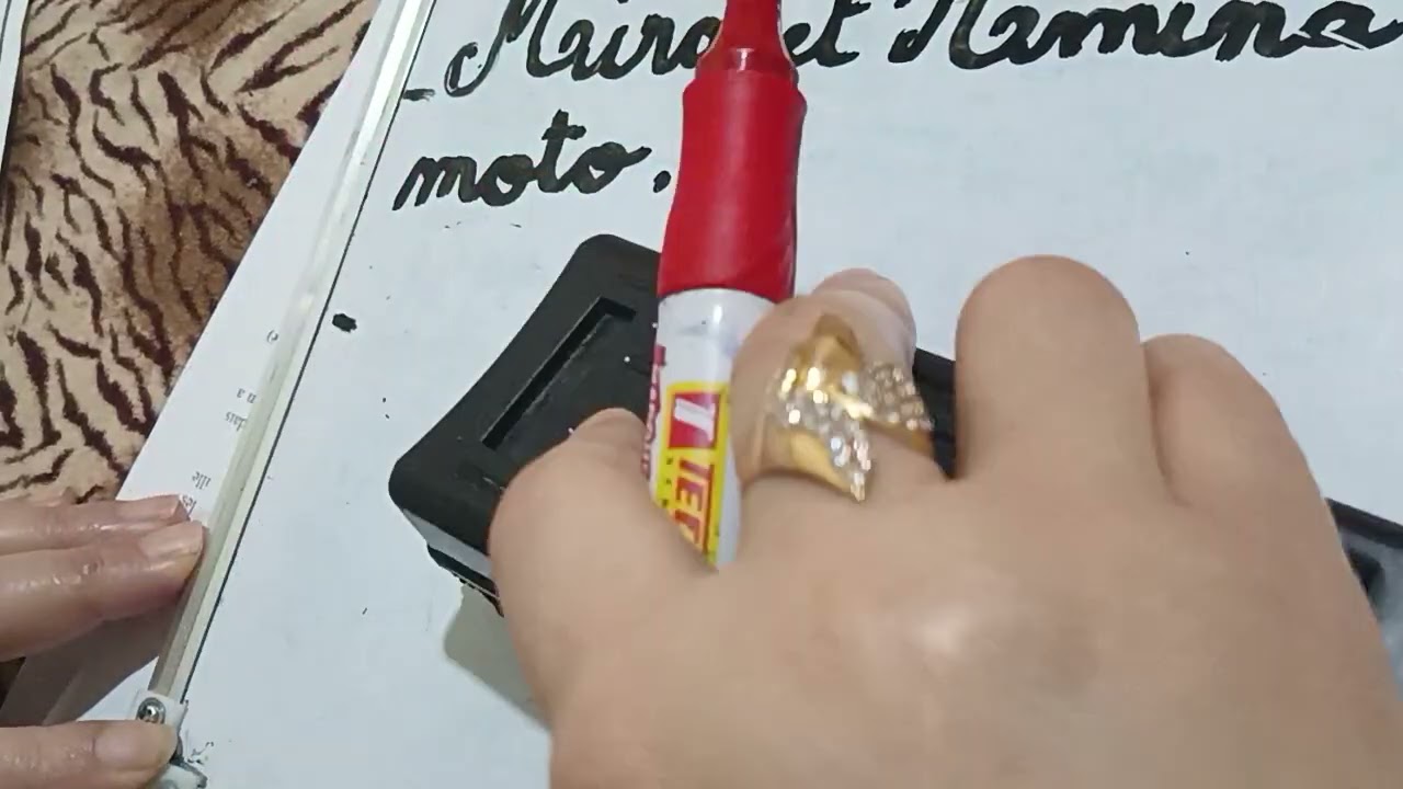 3AP:Comment écrit- on en cursive