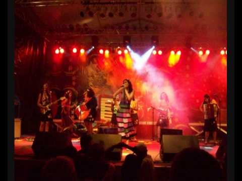 Banda Mary Flower - Brazilian forr