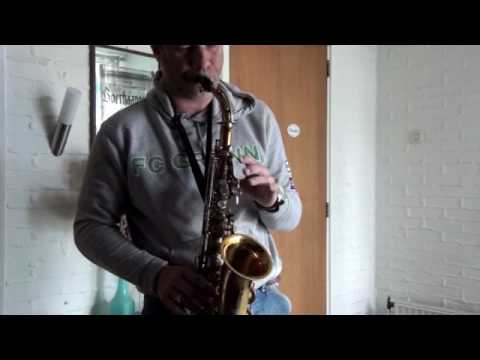Warming up Sax