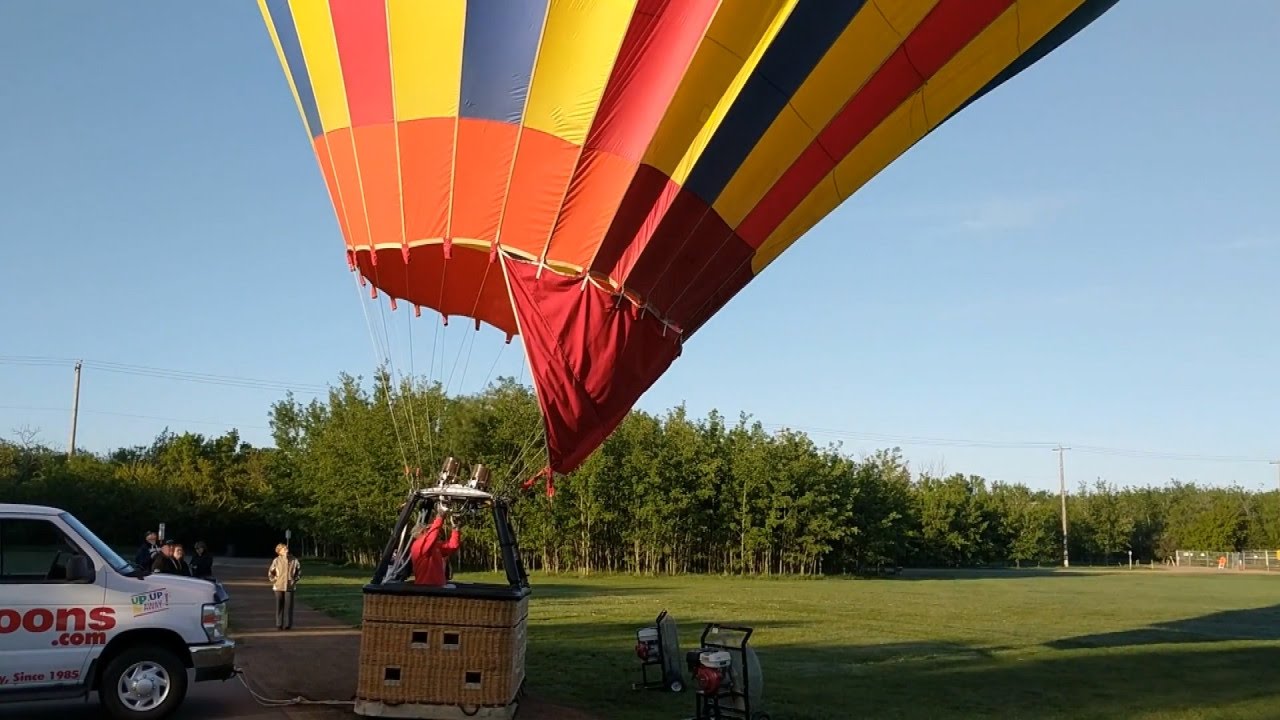 How This Couple's Hot Air Balloon Proposal Went Terribly Wrong - YouTube
