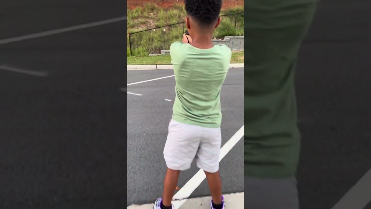 Kid 💡Target Practice W/ Smith & Wesson airsoft bb gun 