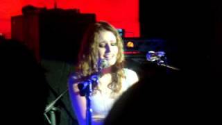 Video thumbnail of "Amy Studt - 'Misfit' [Acoustic] | Liverpool Cavern Club"