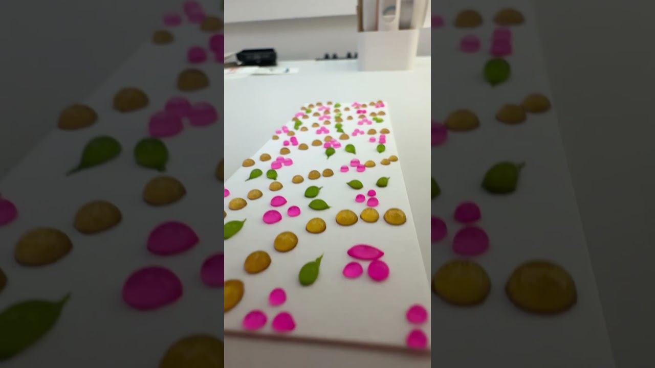 Tiny drops of water & color make beautiful art 