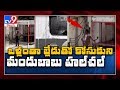 Drunk man create choas in Secunderabad