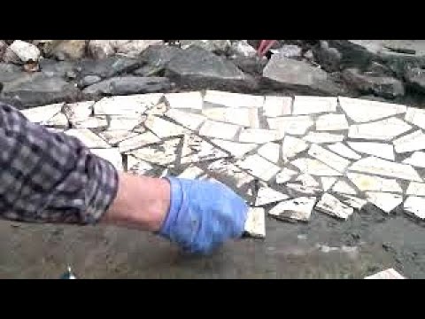 DIY 💕 Como Fazer Piso de Concreto MOSAICO para Garagem ou Calçada de JARDIM Artesanato com Cimento!