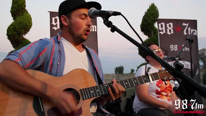 Walk The Moon "Shiver Shiver" Live Acoustic @ 987FM Penthouse