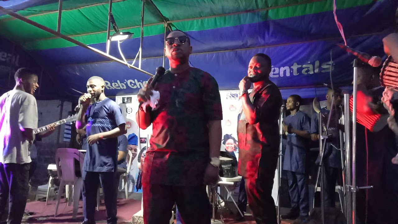 Awesome performance, Dare Melody live in a praise concert owode idi