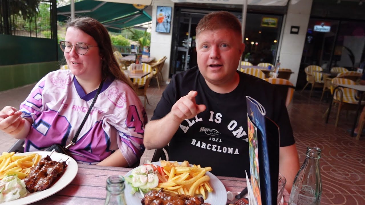 Fish en Sarah ook in Spanje? 😱 Wát een CHAOS in Lloret! 💦 VLOG 2 