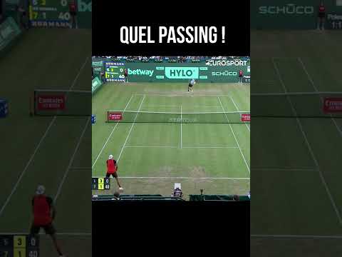 L'improbable passing de Kyrgios face à Tsitsipas 😳 #tennis #shorts
