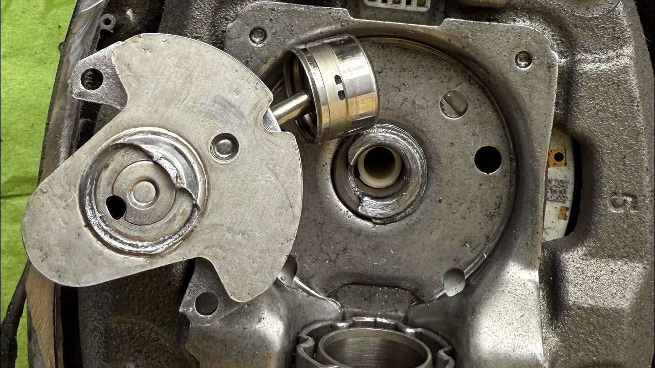 Bosch KGE58AI40 - сломался вал компрессора Secop XV7.2KX