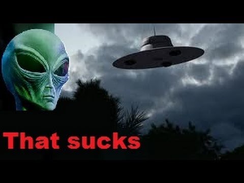 UFO attack by Alien Monsters - OVNI atacado por monstruos alienígenas